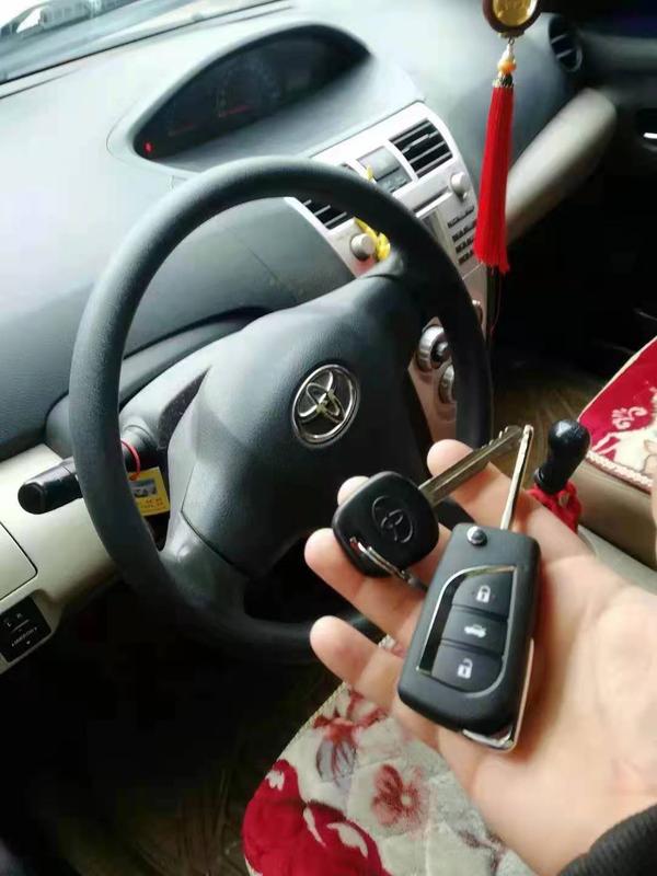 汽车钥匙丢了怎么开汽车门锁
